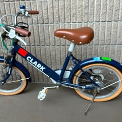 補助輪つき自転車の画像