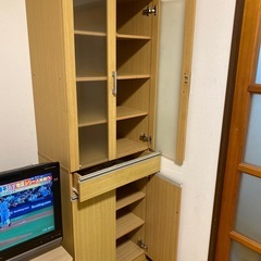 5点まとめて引き取ってくださる方限定　ニトリ食器棚　テレビ32型　DVDプレーヤー　AmazonファイヤーTVスティック テレビ台
の画像
