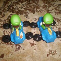 ハッピーセット　マリオカート　ルイージ　2個　シール剥がれあります。の画像