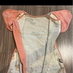 スワドル　M おくるみ　手が出せるタイプ　美品　の画像