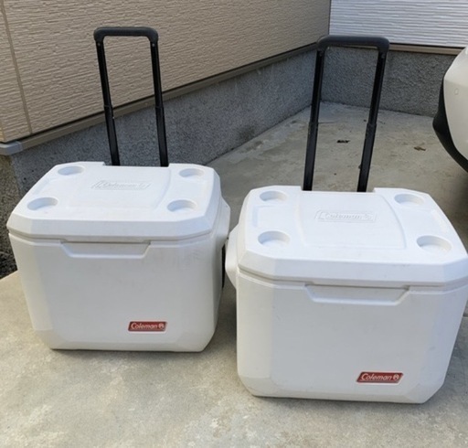 コールマン　クーラー　ホワイト　白　アウトドア　キャンプ