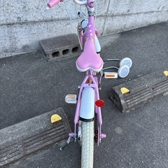 補助輪付き 子供用自転車 女の子用の画像