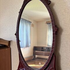 アンティーク　ドレッサーの画像