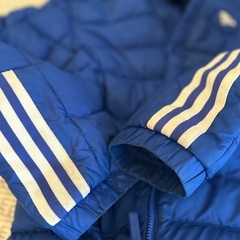 adidas アディダス ダウンジャケット ブルー Sサイズ フード付き 中綿ジャンパー の画像