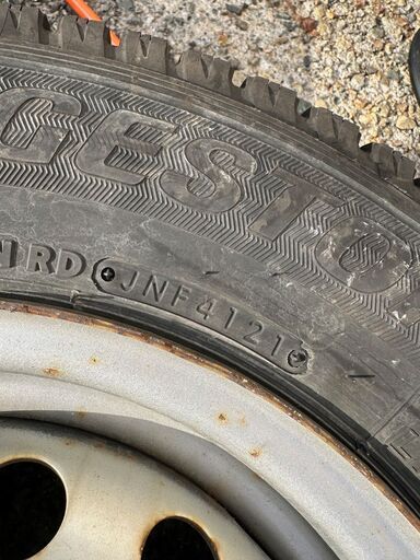 スタッドレス４本セット　165R13 8PR ブリザックVL1