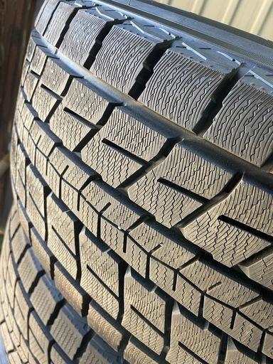 【4本ホイール付バリ山】285/60R18スタッドレスDUNLOPランクルなどに