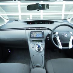 22年 プリウス 1.8Sツーリングセレクション/LEDヘッドライト/ナビ/TV/ETC/純正17インチアルミ/70,000㎞の画像