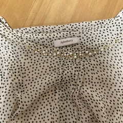 袖なし ドット柄の画像