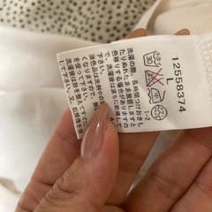 袖なし ドット柄の画像