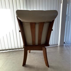 KINSIN家具の回転チェア2脚セットの画像
