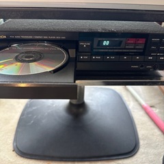 DENONのCDプレーヤー、DCD-1000の画像