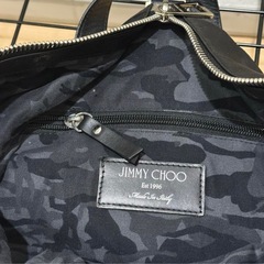 JIMMY CHOO ブラックレザー バックパックの画像