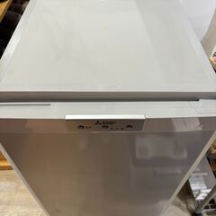 超美品 三菱ノンフロン冷凍庫 １２１L ホームフリーザー MF-U12B-S1形 中古の画像