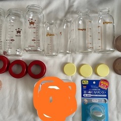 赤ちゃん　ベビー用品　哺乳瓶　の画像