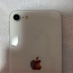 iPhone SE 第2世代 ホワイト 付属品あり　✳︎バッテリー残量95%✳︎の画像