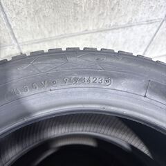 4本セット トーヨー スタッドレス タイヤ 155/65R14 75Q GIZ2 OBSERVE 23年製 冬 軽自動車の画像