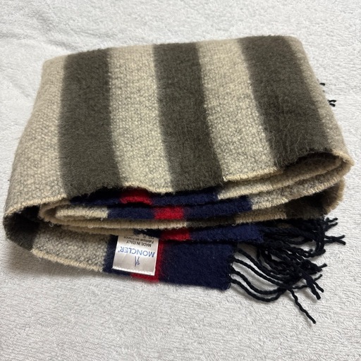 モンクレール　マフラー　美品