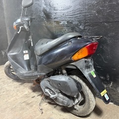 ★支払総額3.3万円★激安バイク続々入荷中！ なんでも買取ます！ スズキ レッツ2 黒 CA1PA 人気のレッツ2！ 2ストのためオイル注ぎ足すだけ！ バッテリー新品！ ちょっとした足に♪の画像