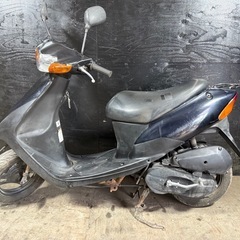 ★支払総額3.3万円★激安バイク続々入荷中！ なんでも買取ます！ スズキ レッツ2 黒 CA1PA 人気のレッツ2！ 2ストのためオイル注ぎ足すだけ！ バッテリー新品！ ちょっとした足に♪の画像