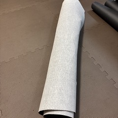 滑り止めつき！ラグの画像
