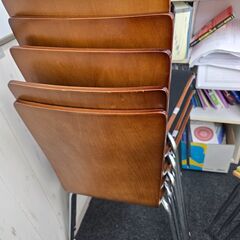 椅子買いませんか。の画像