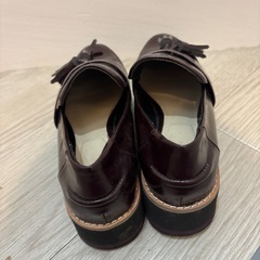 【23】ZARA　WOMAN　ザラ　タッセル　ローファー　ボルドーの画像