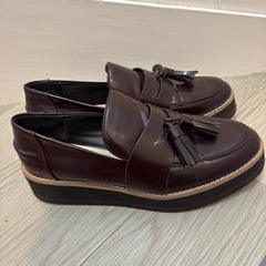 【23】ZARA　WOMAN　ザラ　タッセル　ローファー　ボルドーの画像