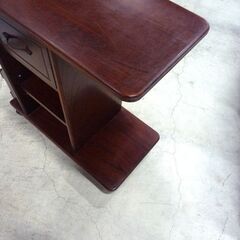 サイドテーブル ナイトテーブル キャスター付き 天板高さ 約62.5cm 中古 札幌市東区 新道東店の画像