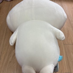 マシュマロみたいな寝そべり抱きぬいぐるみ　ねむねむハチワレ ちいかわの画像