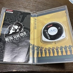 メタルギアソリッド ピースウォーカー PSP ➕the Best２枚組　usedの画像