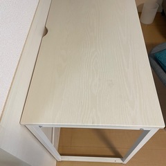 ニトリ PCデスク ホワイトウォッシュ 幅95cmの画像