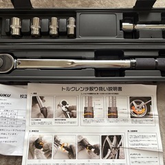 油圧式ジャッキ トルクレンチセット付きの画像