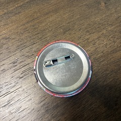 SPY×FAMILYタグ付きアーニャぬいぐるみ＆ヨル缶バッチ2個セットの画像