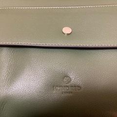 D.KELLY HUNDRED  フラップ付き ショルダーバッグの画像
