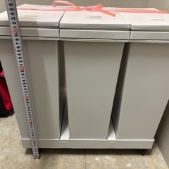 ゴミ箱　ダストボックス　グレー　家具　の画像