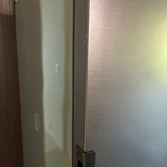 SHARP 270l 冷蔵庫の画像