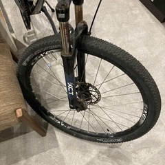 【ジモティー割】GIANT 28インチ マウンテンバイク（ID1333）の画像