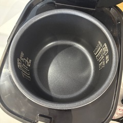 アイリスオーヤマ　5合炊飯器　2019年製の画像