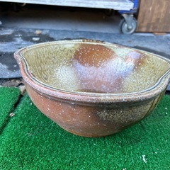 メダカ鉢  変わった陶器製　 メダカ鉢に大人気です✨の画像