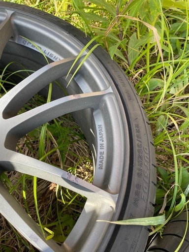 RAYS グラムライツ57Xtreme 19インチ 8.5J +44 PCD100 5H 225/35R19