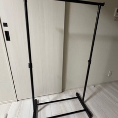 ブラック　ハンガーラック　収納家具　高さ調整　キャスター付き　の画像