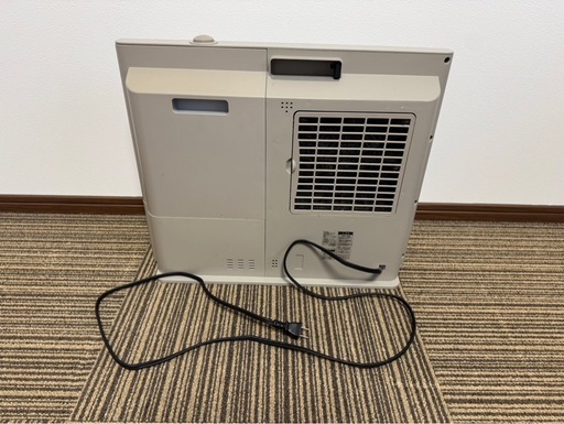 セラミックヒーターファン　加湿機能付き　人感、室温センサー付　大風量1200w