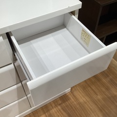 【トレファク神戸南店】4段チェスト　ホワイトです‼︎【取りに来られる方限定】 の画像