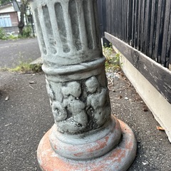 ガーデニング　陶器　植物置の画像