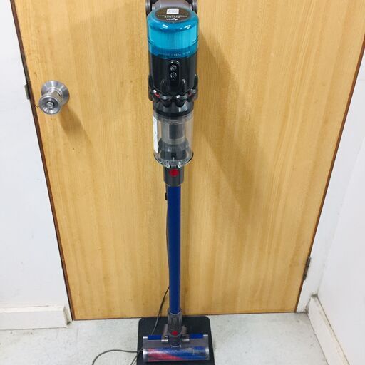 中古美品　ダイソン掃除機　SV21 本体　ダスト　フィルター　純正バッテリー付き 中古美品 ダイソン掃除機 SV21 本体 ダスト フィルター 純正バッテリー