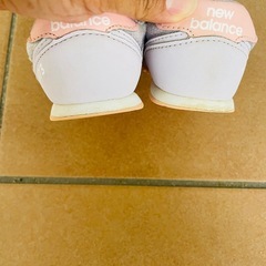 ニューバランス　15センチ　パステルパープルの画像