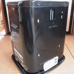  グリーンウッド 自然通気形開放式　石油ストーブ GKP-P243N 2011年製の画像