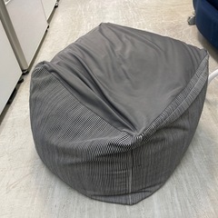【リサイクルサービス八光】幅54㎝　デニム生地　1人用ビーズクッション(中)の画像