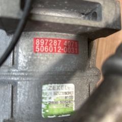 NKR81用　エアコンコンプレッサーの画像