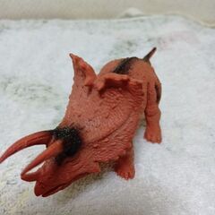 特大トリケラトプスソフビ（おまけ、ミニフィギュア付き）の画像